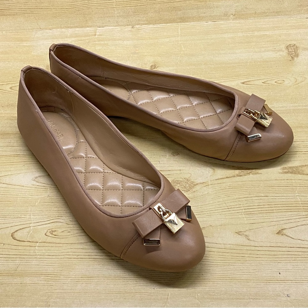 Michael Kors Moccasin Flats Slip On 9 M Driving Shoes